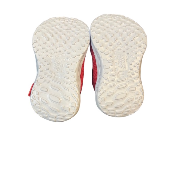 Nike Revolution Baby Sneaker Size 2 - Picture 4 of 6